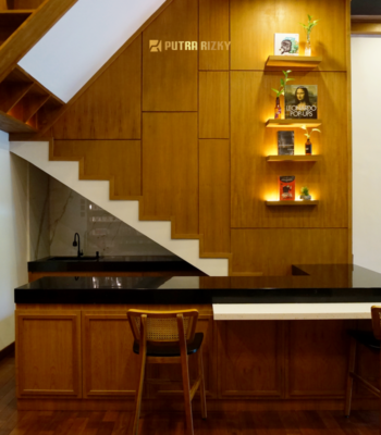 Shira Media Shira Media, perpustakaan rustic karya Putra Rizky Interior